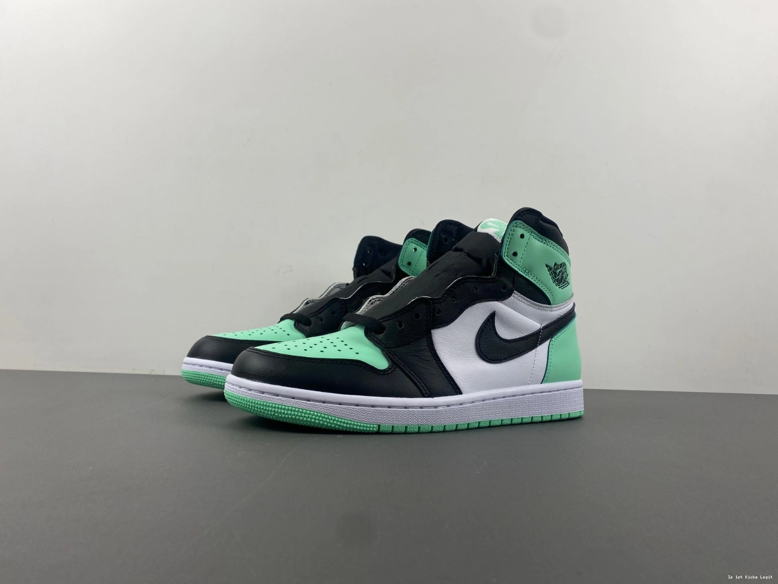 Air High DZ5485-130 OG Retro Glow 1 Jordan Green 0329